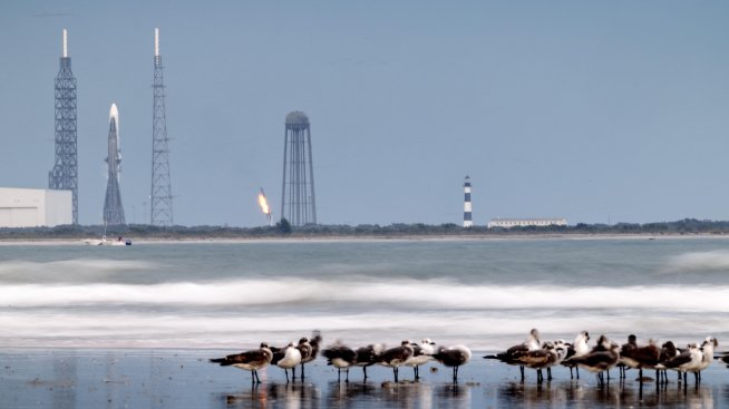 Blue Origin на Джеф Безос търси 10 млрд. долара в първия си кръг от финансиране