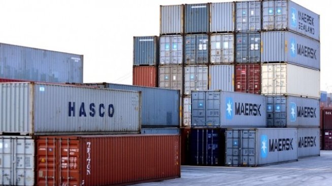 Строителството и услугите влошават бизнес климата през юни