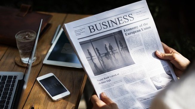 Преглед на печата за 25 октомври