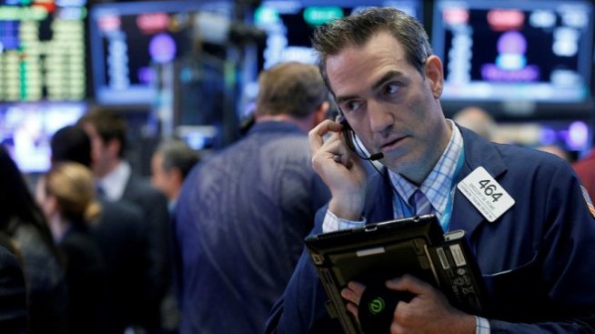 Индексът S&P 500 покорява нов рекорд в разгара на сезона на отчетите*