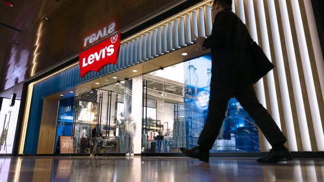 Levi повиши годишната си прогноза въпреки негативния ефект от митата