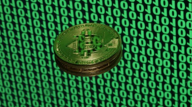 Цената на биткойна достигна нов шестмесечен връх