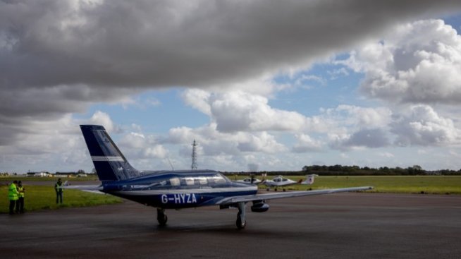 Бил Гейтс и Джеф Безос финансират технология за водороден самолет
