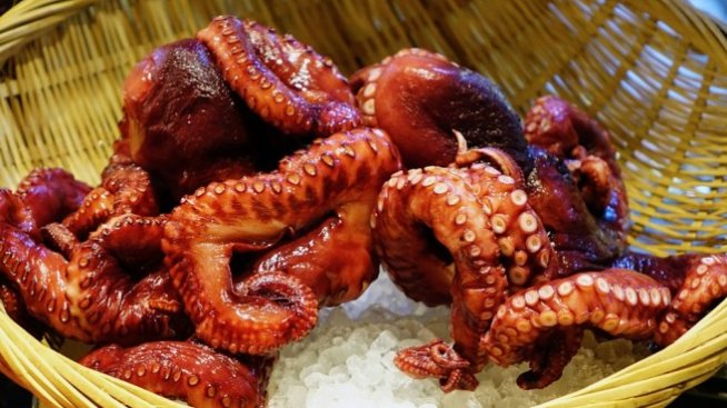 Октоподът става жертва на популярността си