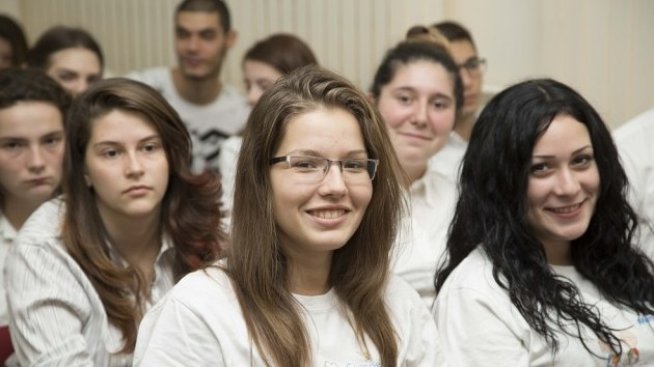 Програма за финансова грамотност тръгва в 18 български училища