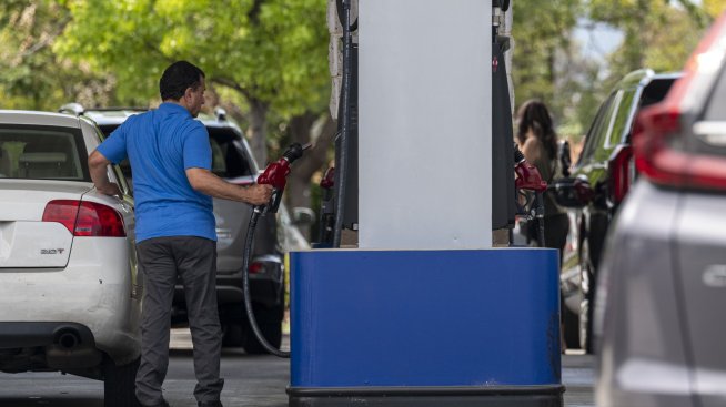 Молбите за помощи при безработица в САЩ намаляха до 5-месечно дъно