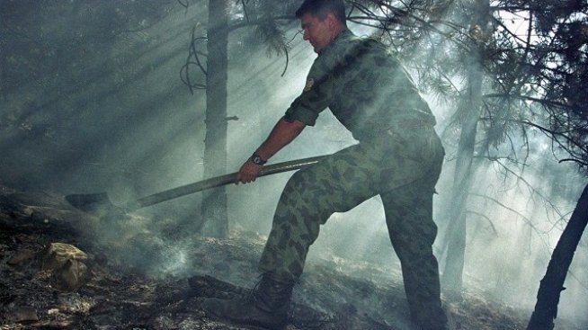 Пожарникарите излизат на протест заради замразените доходи