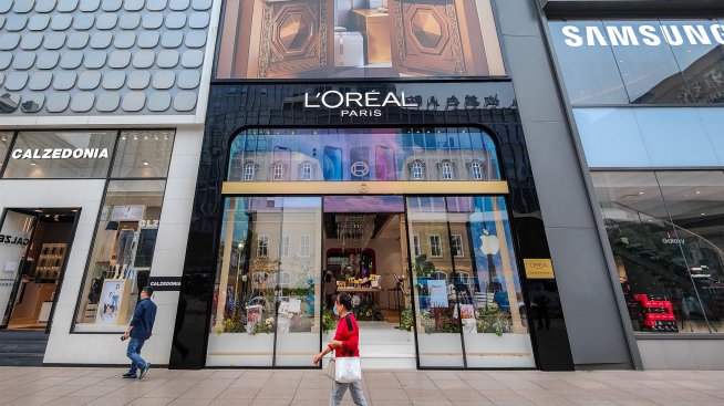 L&rsquo;Oreal разочарова с продажбите си заради натиск от Китай