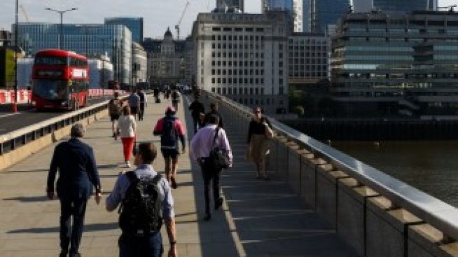 Инвеститорите в имоти в Европа заменят офисите със студентски жилища