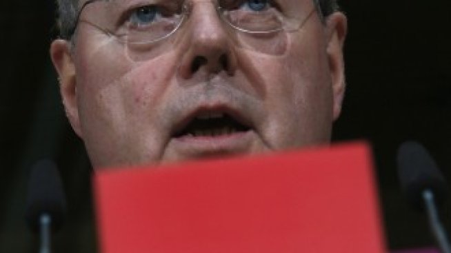 Пеер Щайнбрюк: Гърция може да стане твърде скъпа за данъкоплатеца 