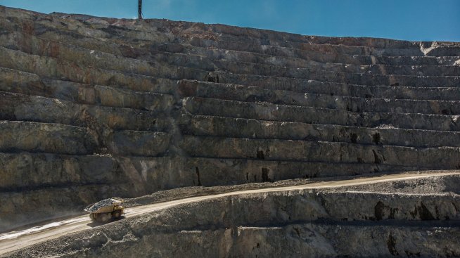 Ще се превърне ли Монголия в „новия Китай“ за електромобилните суровини?