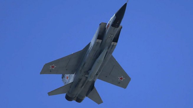Русия изпрати 4 ракети "Кинжал" по енергийни обекти в Украйна, всички премнаха през ПВО