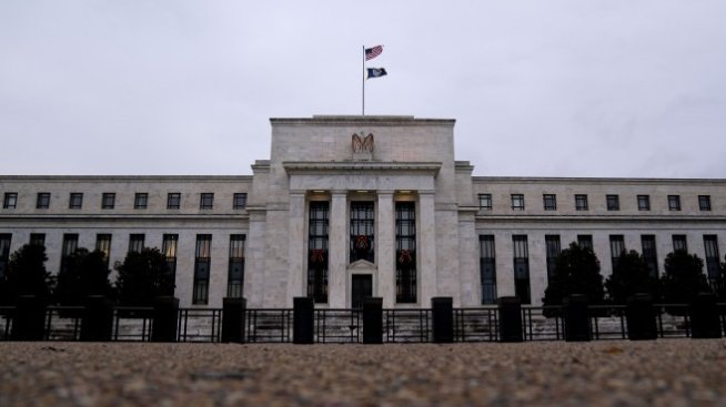 Фед: Възстановяването остава умерено, но има някои забавяния