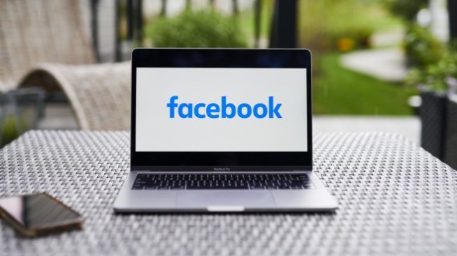 Съветник на Байдън: Да държим онлайн платформите отговорни за публикуваното