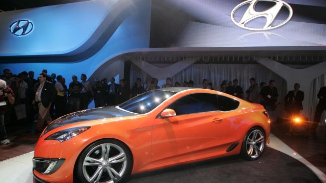 450 к.с ще стоят под капака на Hyundai Genesis Coupe