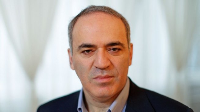 Гари Каспаров: Шрьодер трябва да бъде съден за съучастие
