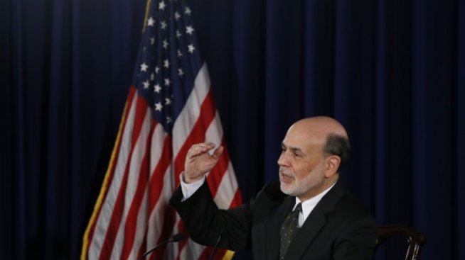 Бен Бернанке не се страхува от дефлацията. А би трябвало