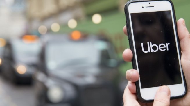 Uber замразява акаунти на диагностицирани с COVID-19 шофьори и клиенти