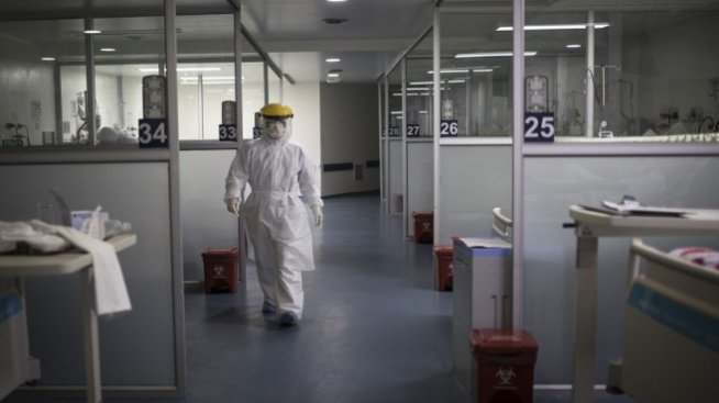 Асен Балтов: Няма &bdquo;чисти&ldquo; от COVID-19 болници