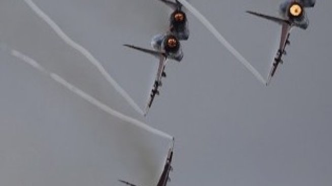 Николай Ненчев очаква обвинение за договора за ремонт на МиГ-овете