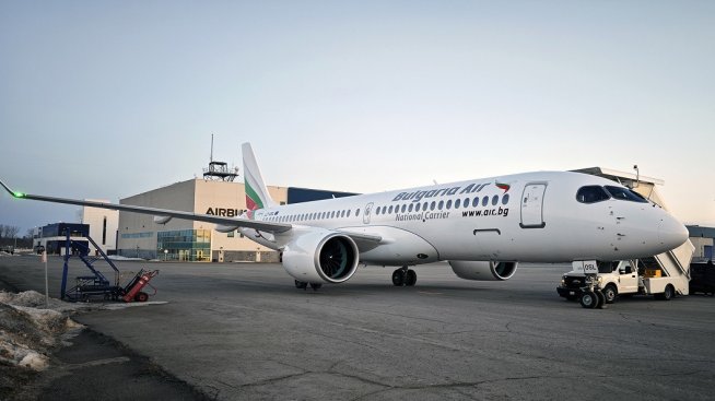 България Еър посрещна седмия си модерен нов самолет Airbus A220-300