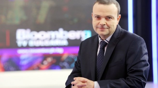 &bdquo;Светът е бизнес&ldquo; с Ивайло Лаков &ndash; всяка делнична вечер по Bloomberg TV Bulgaria