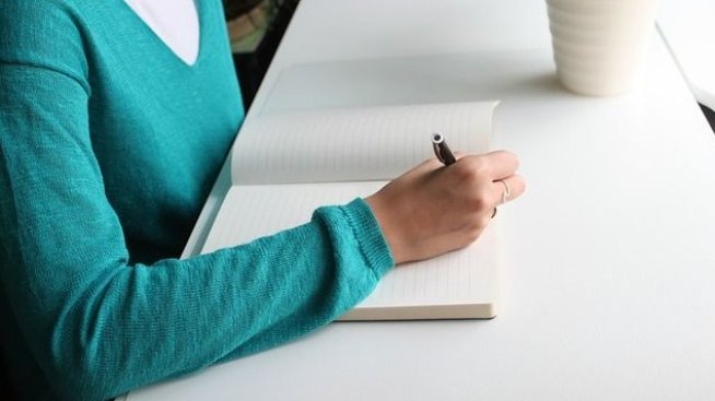 Правителството ще рекламира българските университети в чужбина