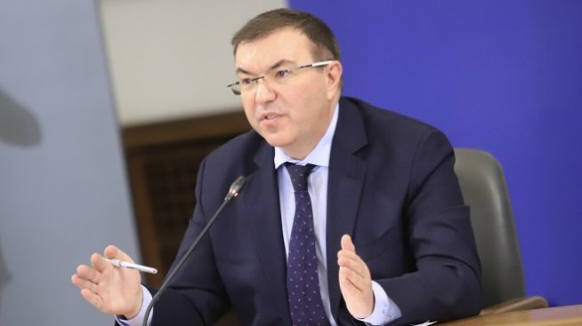 Ангелов: Може да имунизираме 70% от населението до юли при налични вакасини