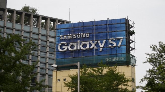 Успехът на Galaxy S7 осигури силни резултати на Samsung