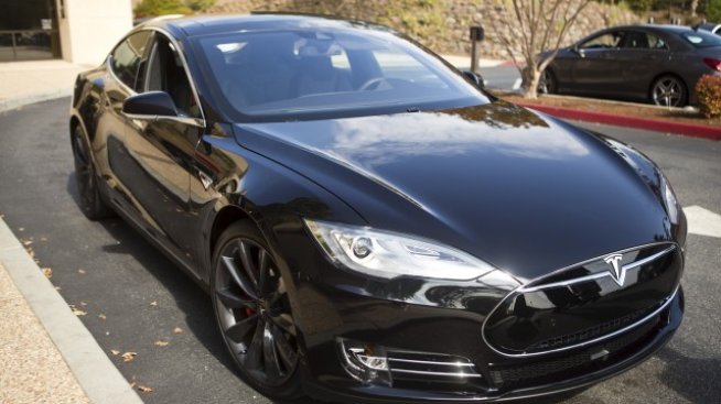 Tesla обеща да излезе на печалба тази година