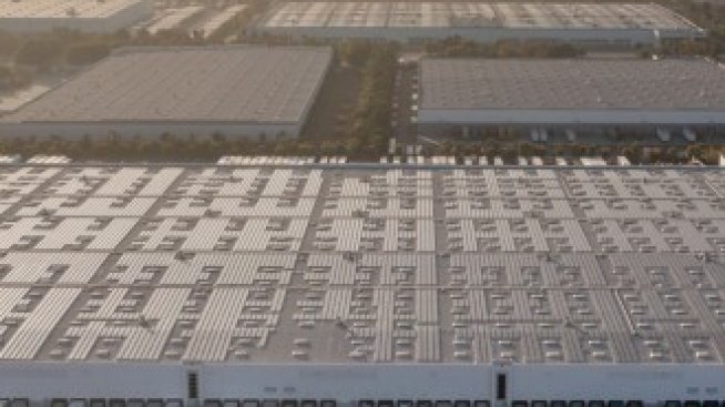 Скъсяването на веригите и автоматизацията променят логистичните имоти в Европа