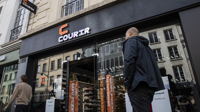 Британската JD Sports се прицелва във френския си конкурент Courir