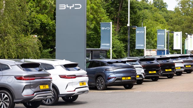 Китайските автомобилни компании вече държат близо 10% от британския пазар