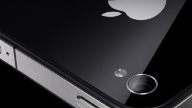 Предварителните поръчки за IPhone 4S надхвърлиха 1 млн.