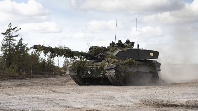 Великобритания ще изпрати на Украйна танкове Challenger 2