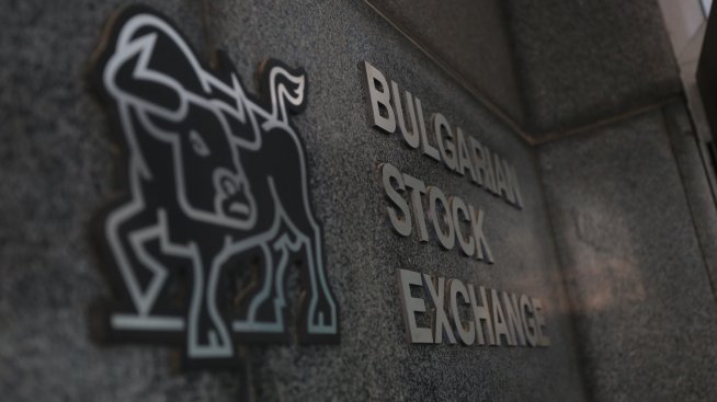Почти всички индекси на БФБ записаха ръстове при слаба търговия 