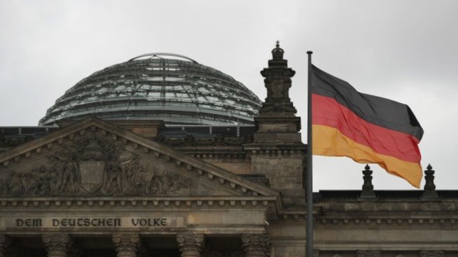 Новият кабинет на Германия: Техничар, писател и състезателка по батут