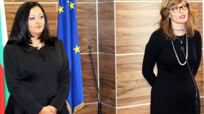 Лиляна Павлова се заема със спрените европари и пътни проекти