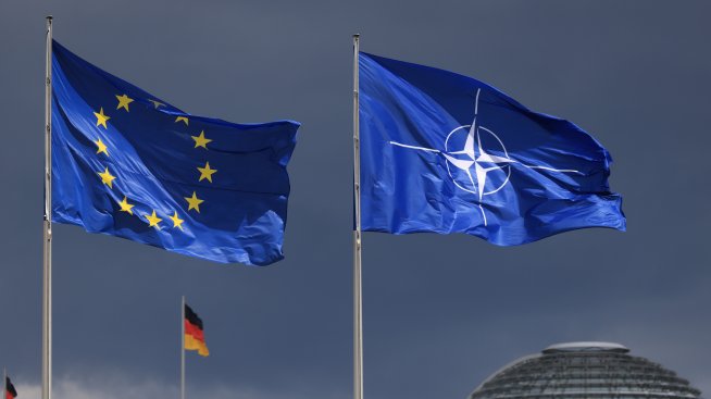 Превъоръжаването може да тласне растежа в Европа, но не и при висока задлъжнялост и внос на оръжия