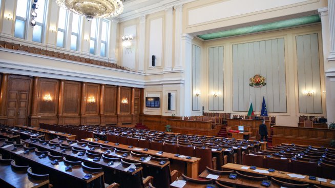 64% от приходите на партиите у нас през 2022 г. са от държавна субсидия