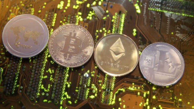 Основателят на лайткойн съжалява, че е разпродал дела си