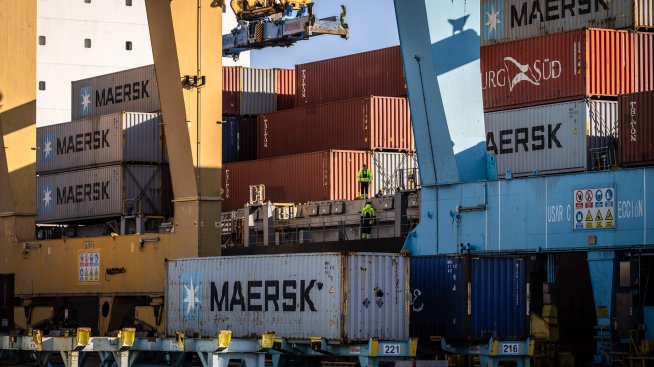 Maersk повиши перспективите си заради по-силното от очакваното търсене на контейнери