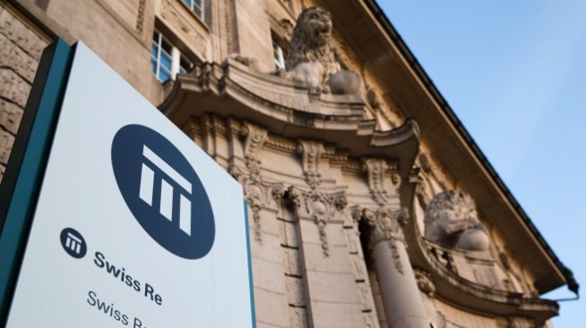 Високи провизии заради коронавируса смъкват Swiss Re в зоната на загубите