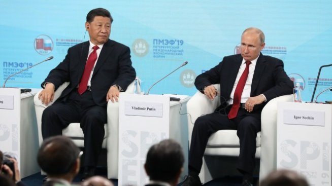 Си Дзинпин и Путин са големите губещи от коронавируса