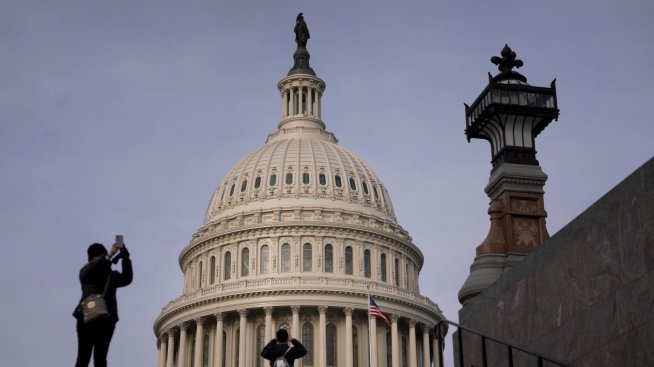 Фед: Дълговото бреме на САЩ е най-големият риск пред финансовата стабилност