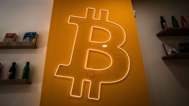 Биткойнът отчита най-голямото си дневно поскъпване от два месеца