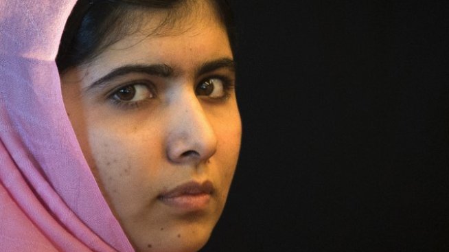 Портрет на Малала Юсуфзай беше продаден за 82 000 долара