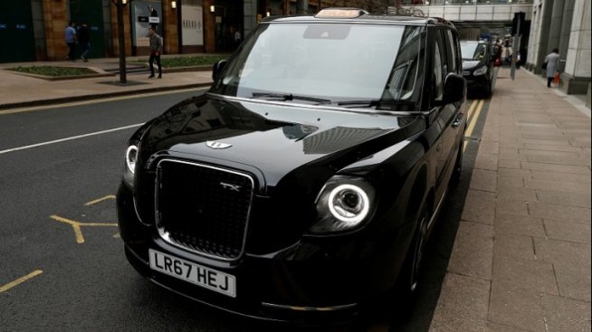 Първите лондонски електрически таксита поеха по улиците