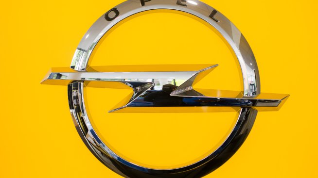 Opel се отказва от целта си до 2028 г. да продава само електромобили