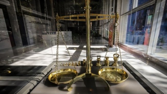 Централните банки и кризата: Ела зло, че без теб - по-зло